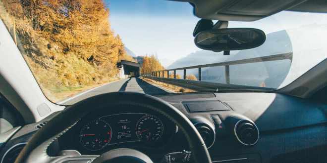 how to drive your car in the summer heat
